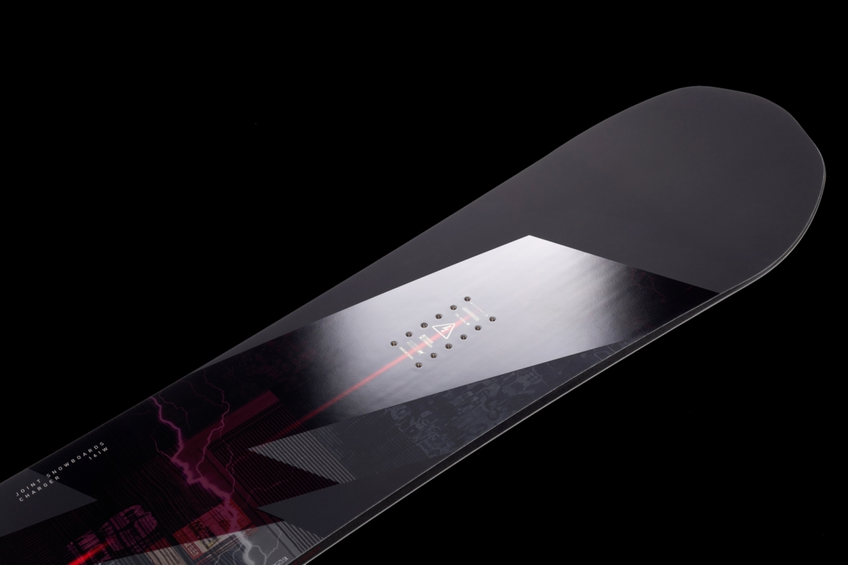 Joint Snowboards Charger FW25/26: парковый снаряд для трамплинов #5